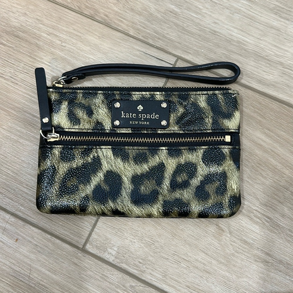 Kate spade wristlet